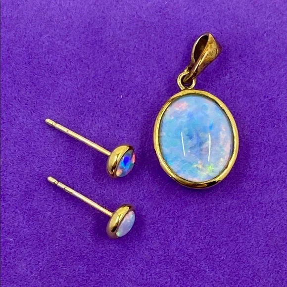 💛 Vintage 925 Gold Plated Opal Stud Earrings & Pendant Set - Picture 1 of 9